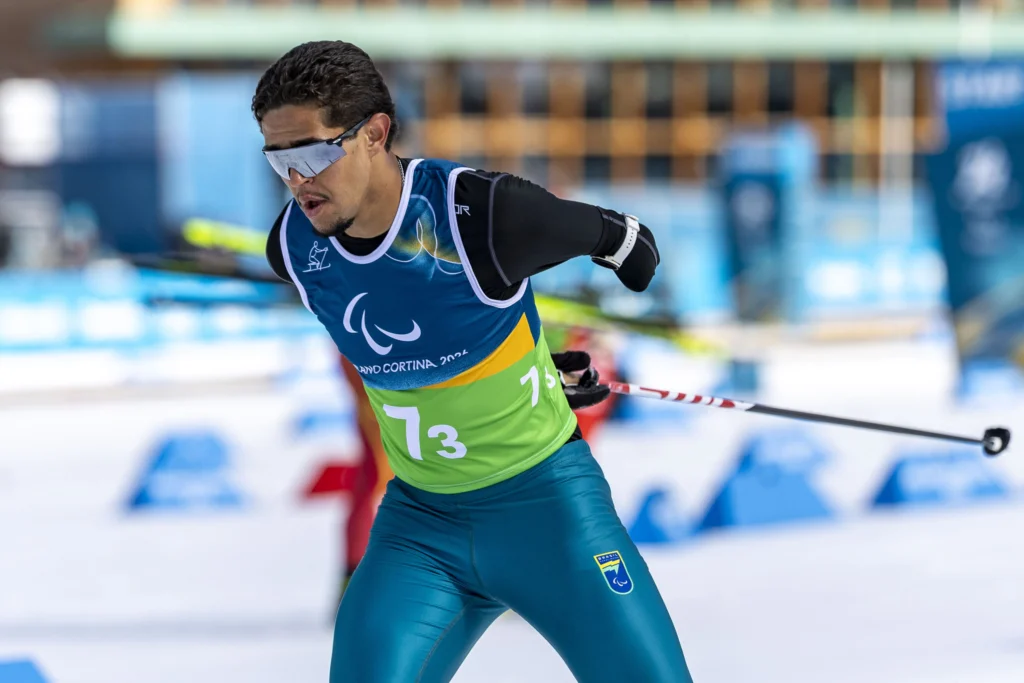 Milão-Cortina 2026: Brasil faz melhor resultado da história no revezamento do cross-country e fecha Paralimpíada de Inverno com seis atletas nos 20 km