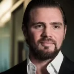 Caso Daniel Vorcaro: investigação da PF cita mensagens, morte de aliado e menciona o tocantinense Irajá Abreu em desdobramentos do escândalo financeiro