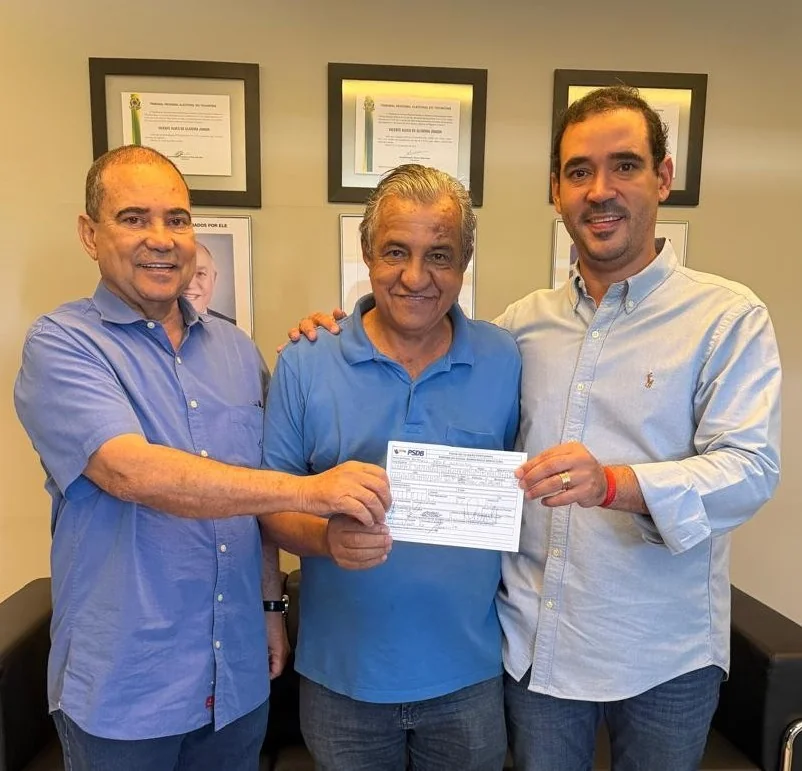 Vicentinho Júnior filia Antônio Jorge e Hider Alencar, reforça PSDB para 2026 e mantém Cinthia no radar tucano