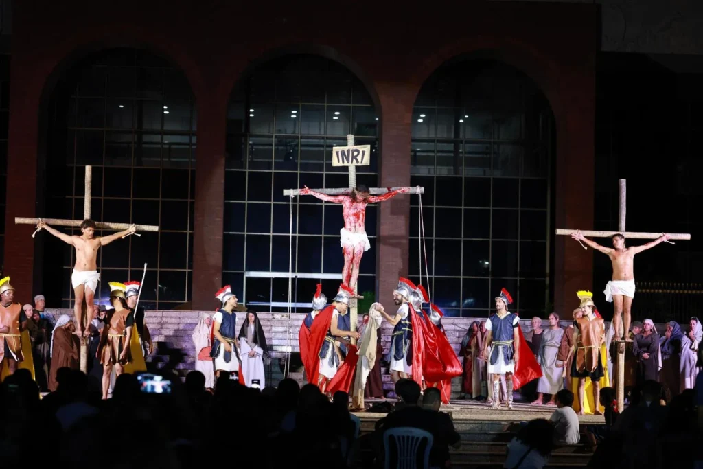 22ª Paixão de Cristo reúne 10 mil pessoas em Palmas e consolida espetáculo como um dos maiores eventos de fé do Tocantins
