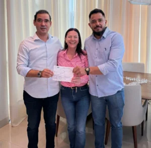 Com Vicentinho, Tocantins terá “grande movimento pela proteção animal”, diz Diane da Vitória dos Bichos após trocar PSB pelo PSDB