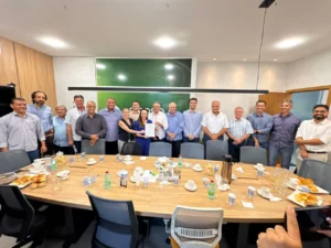 Dorinha reforça aliança com o agro, assina carta-compromisso e mira logística, segurança jurídica e infraestrutura no Tocantins