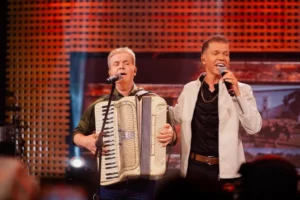 Renato & Raphael lançam clipe de “Show do Amor” e reforçam fase romântica em projeto de 25 anos