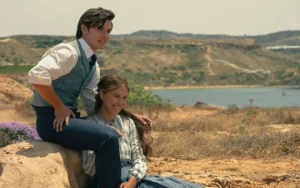 Enola Holmes 3 ganha data na Netflix e teaser mostra Millie Bobby Brown em novo mistério internacional