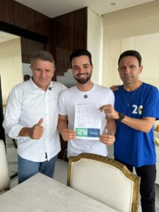 Marcos Júnior deixa o PL, entra no Podemos e se firma como aposta forte para a Aleto em 2026