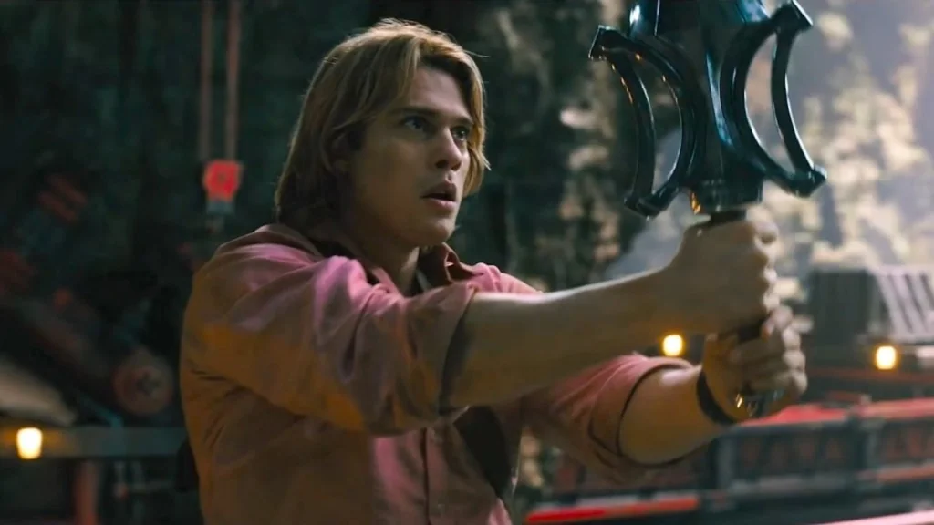 Nicholas Galitzine revela sacrifício para viver He-Man e diz que papel em ‘Masters of the Universe’ foi o maior desafio da carreira