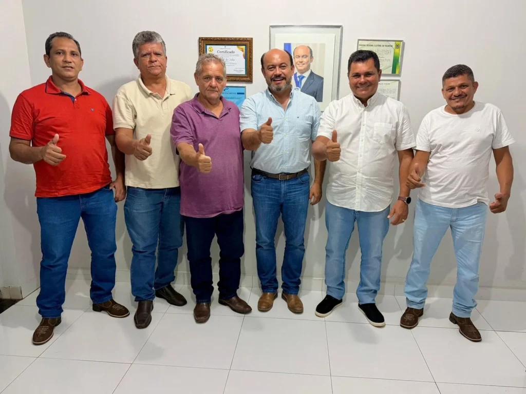 Prefeito Batista Cavalcante e 4 vereadores de Presidente Kennedy declaram apoio à pré-candidatura de Sandoval Cardoso a deputado federal