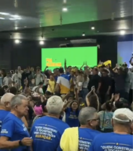 Realidade x propaganda: Vicentinho fala para auditório vazio no lançamento da pré-candidatura