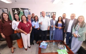Eduardo Gomes recebe lideranças de Cristalândia, São Sebastião e Palmeirante para tratar de demandas municipais