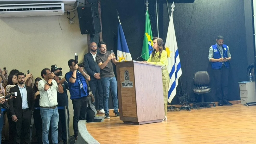 Ministro inaugura centro de tecnologia em Palmas e anuncia entrega de 300 computadores para o Tocantins