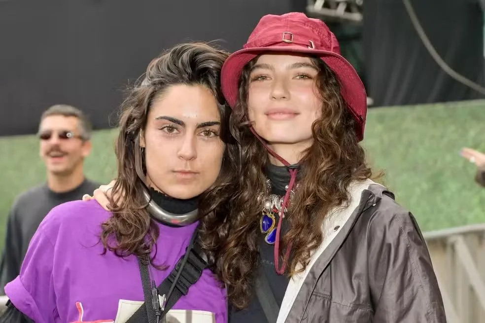 F6 da Fama com Leão Lobo: Festa milionária de neta de cantor, ex-BBB retira pedido de desculpas, cantor anuncia separação e polêmica surge... E mais... 3 alanis