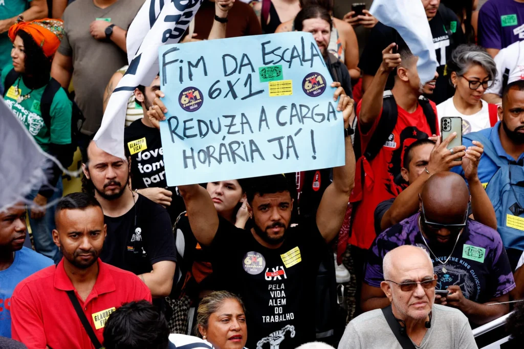 Enquanto TCU libera bônus de até 35% para ministros, Câmara negocia fim imediato da escala 6×1 e início da 5×2