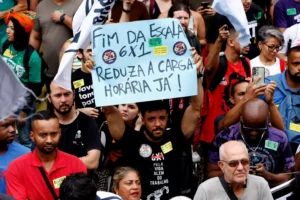 Enquanto TCU libera bônus de até 35% para ministros, Câmara negocia fim imediato da escala 6×1 e início da 5×2
