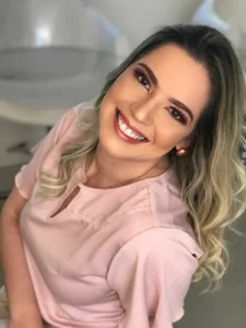 Influenciadora cearense cria comunidade que inspira mães, debutantes e noivas em todo o Brasil