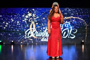 Aos 49 anos, Itajacira Silva quebra padrões e leva o Brasil ao Miss Dreams International