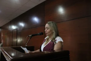 Troca à vista? Ana Paula Abadia assume interinamente Saúde de Palmas após prisão de Dhieine e acende alerta no Paço