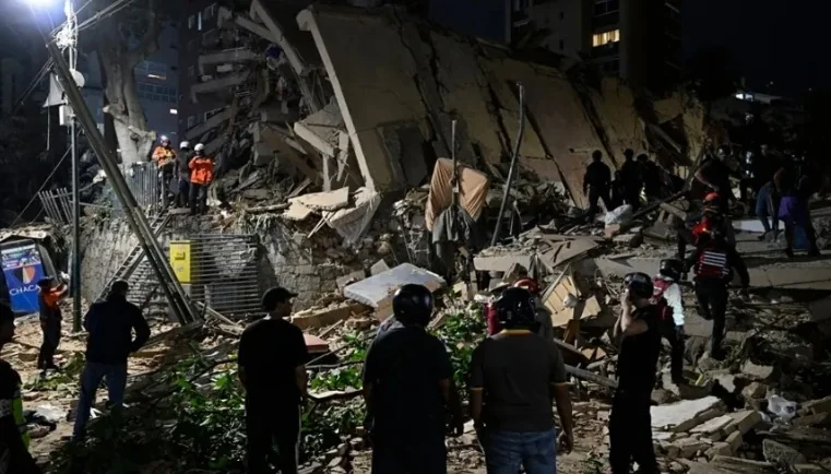 Terremoto de grande magnitude atinge norte da Venezuela, derruba prédios e deixa ao menos 32 mortos