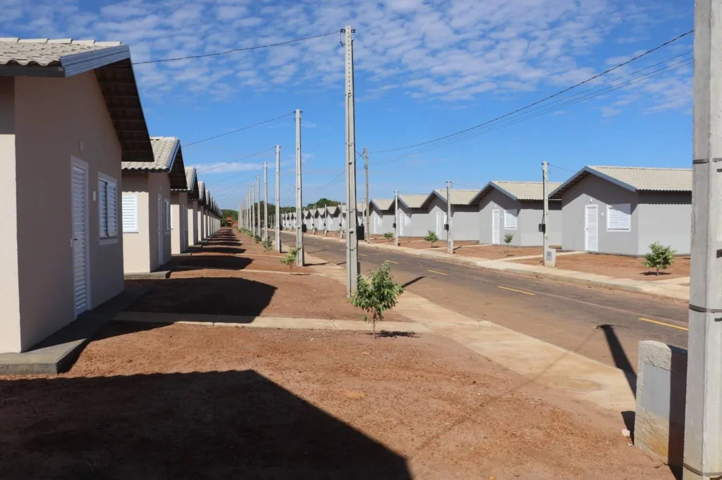 Porto Nacional entrega 100 moradias do Minha Casa, Minha Vida com presença do ministro das Cidades