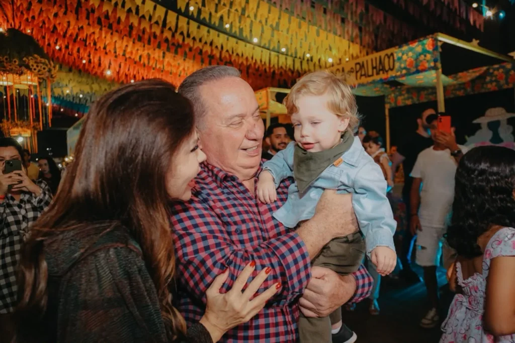 Arraiá da Capital: “Evento carrega nossa história e ao mesmo tempo ajuda quem empreende”, diz Dorinha, ao participar do encerramento da festa