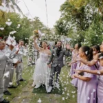 Casamento e amizade: como padrinhos e madrinhas ganham protagonismo nas cerimônias contemporâneas