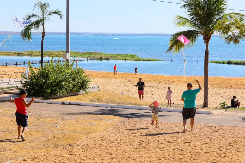 Festival na Praia da Graciosa alerta para riscos de pipas próximas à rede elétrica