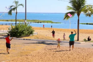 Festival na Praia da Graciosa alerta para riscos de pipas próximas à rede elétrica