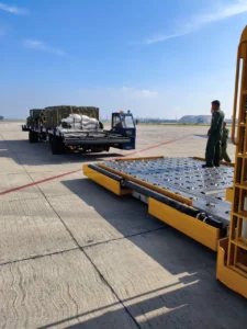 Aeronave KC-30 da FAB decola do Rio de Janeiro em missão de apoio à Venezuela