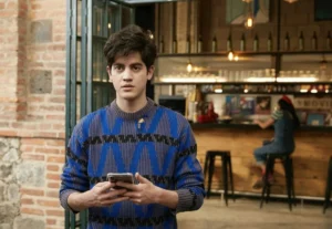 Do TikTok à Netflix: quem é Ralf Morales, o mexicano que conquistou o Brasil em “Com Amor, Anônim