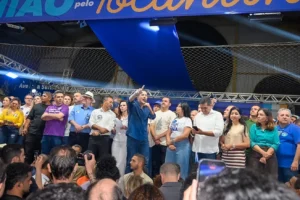 Com força popular e apoio de grandes lideranças, Gaguim lança pré-candidatura ao Senado em evento que reuniu multidão em Araguaína