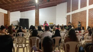 COLINAS ENTRA NO JOGO: Marcela Cardoso reúne lideranças, resgata legado de Sandoval e fortalece Dorinha ao Governo