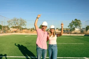 Vicentinho Júnior vistoria obras do Centro Esportivo Comunitário em Luzimangues e reforça compromisso com o esporte e o lazer no Tocantins