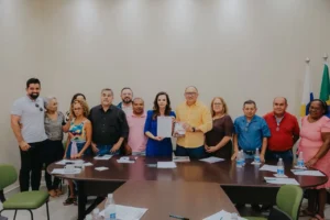 “Quem conhece a saúde são os trabalhadores”, diz Dorinha; SINTRAS-TO cobra PCCR, concursos e valorização dos servidores
