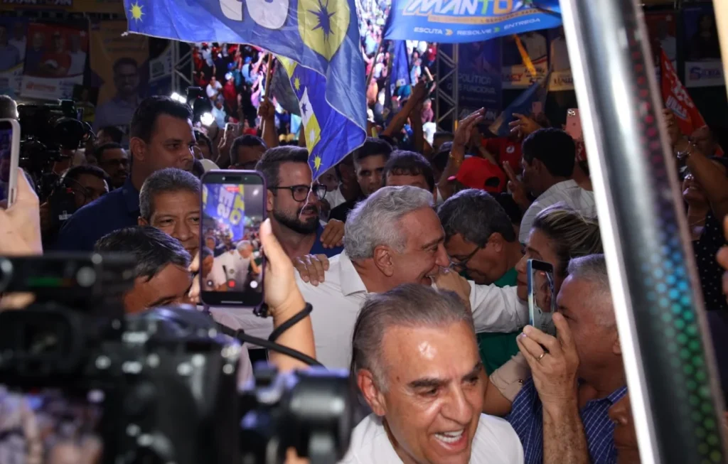Laurez oficializa chapa com Silva Neto e Paulo Mourão, mas Irajá mantém PSD em impasse