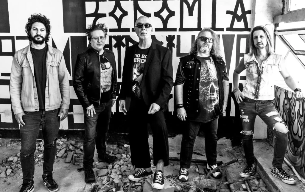 Após 26 anos sem álbum comercial, ZERØ inicia novo ciclo com “Labirinto 21”