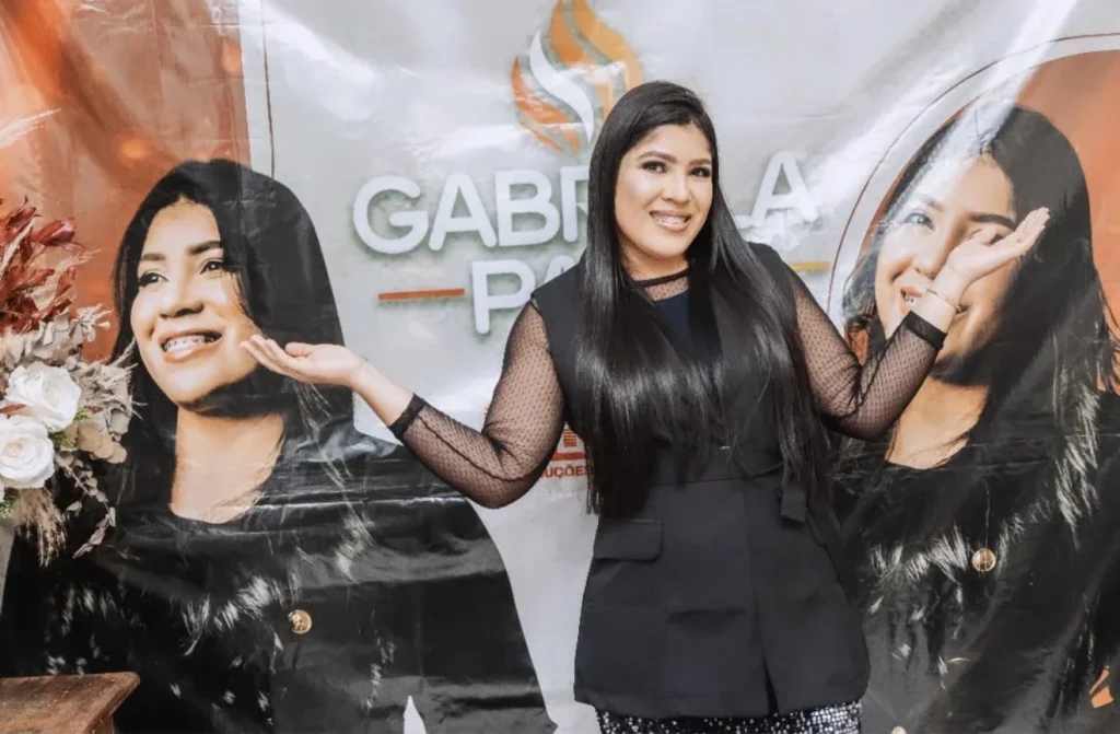 Gabriela Paes: cantora gospel baiana se destaca por levar fé e música a diferentes públicos
