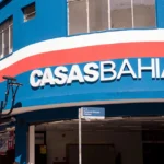 Justiça barra demissões coletivas nas Casas Bahia e impõe limites para novos cortes de trabalhadores