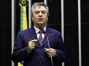 Família em primeiro lugar: Célio Moura deixa disputa eleitoral para acompanhar tratamento da esposa; PT manifesta apoio
