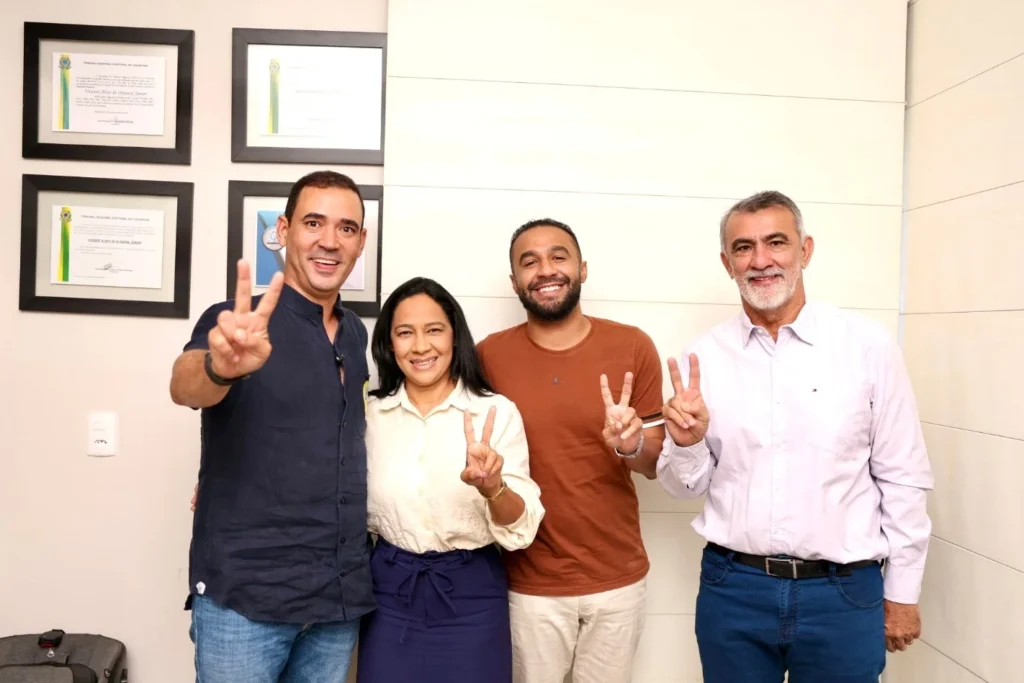 Após deixar grupo de Laurez, Ivanete Lima fecha com Vicentinho e reforça chapa com Amélio Cayres