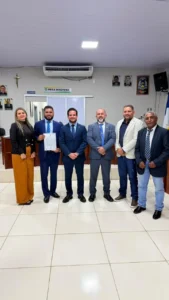 Renúncia na oposição abre caminho para Matheus Borges e fortalece grupo de João Victor, Vicentinho e Alessandro em Muricilândia
