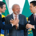 Taxa de 20% na berlinda: Lula chama Motta e Alcolumbre para almoço e tenta garantir fim da “taxa das blusinhas”