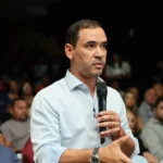 “Se a rede pública não avança, é a gestão que precisa rever suas estratégias”, critica Vicentinho após Ideb do ensino médio ficar em 4,1