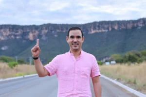 “Meu compromisso é com o povo de Araguaína”: Vicentinho destina R$ 1,9 milhão para recapeamento