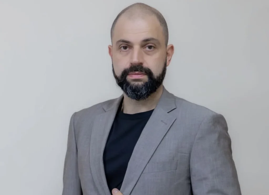 Edgar Sallum Bull ministra curso sobre riscos psicossociais, NR-1 e perícia de engenharia