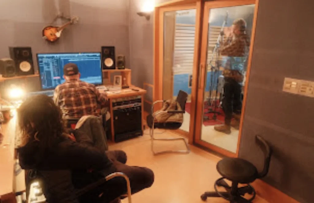 Terra Celta combina folk celta e produção de Nashville em “Pé na Estrada”