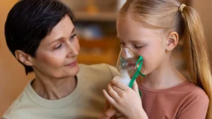 VSR também pode atingir adolescentes e jovens? Entenda a diferença entre bronquiolite, pneumonia e outras infecções respiratórias