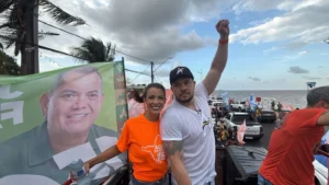 Candidato que mais cresceu em pesquisa recente, Acácio celebra com megacarreata simultânea no Amapá; organização estima mais de 15 mil carros e motos