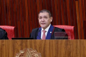 Caso Master: mensagens apontam reserva de mansão de R$ 250 milhões para “KN” no Carnaval; veja o que aparece nas conversas