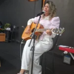 Exclusivo: Lorenna Alves revela trajetória desde os 5 anos, projeto social e novos passos da carreira gospel no Hora da Fama