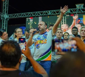 Sandoval reúne grande público em Colinas em evento apontado pela organização como um dos maiores da história política do município
