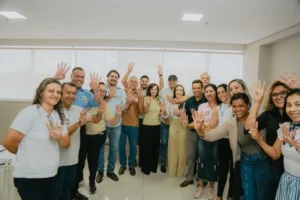 Bastidores de Dorinha: Sala 10 assume comunicação após saída da Desigual e reúne lideranças e deputados